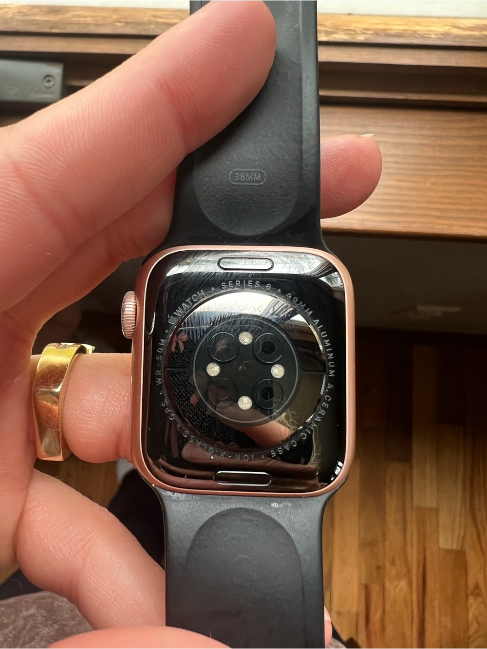 Apple Watch - Picture 3 of 3